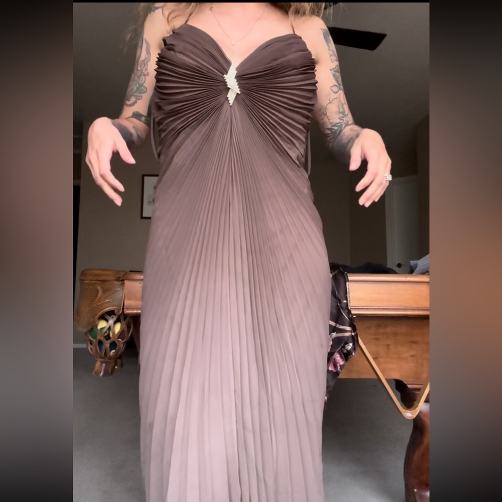 Elegant Sagaie Brown Pleated Dress